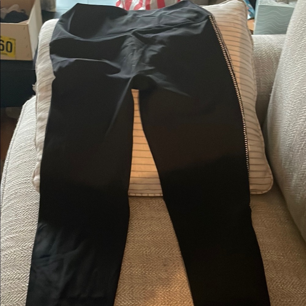 Athletic pants